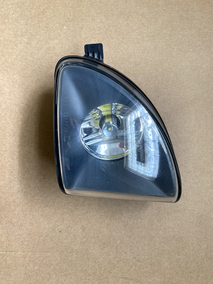 2012-2013 BMW 528I F10 Front Left Driver Lower Bumper Fog Light Assembly OEM - Image 2 of 4