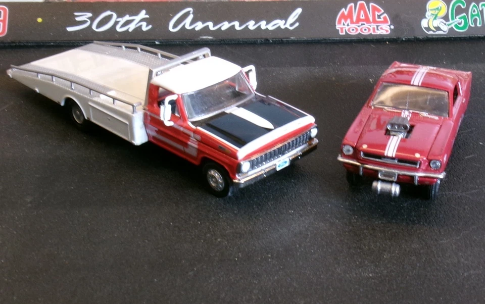 Ford Mustang NHRA Gasser 1965 con Ford F-350 1970 combo de transporte para carros como nuevo suelto Foto 4 de 4