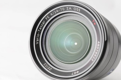 Sony 24-70mm F4 Vario-Tessar T* FE OSS Wechsel-Vollformat-Zoomobjektiv