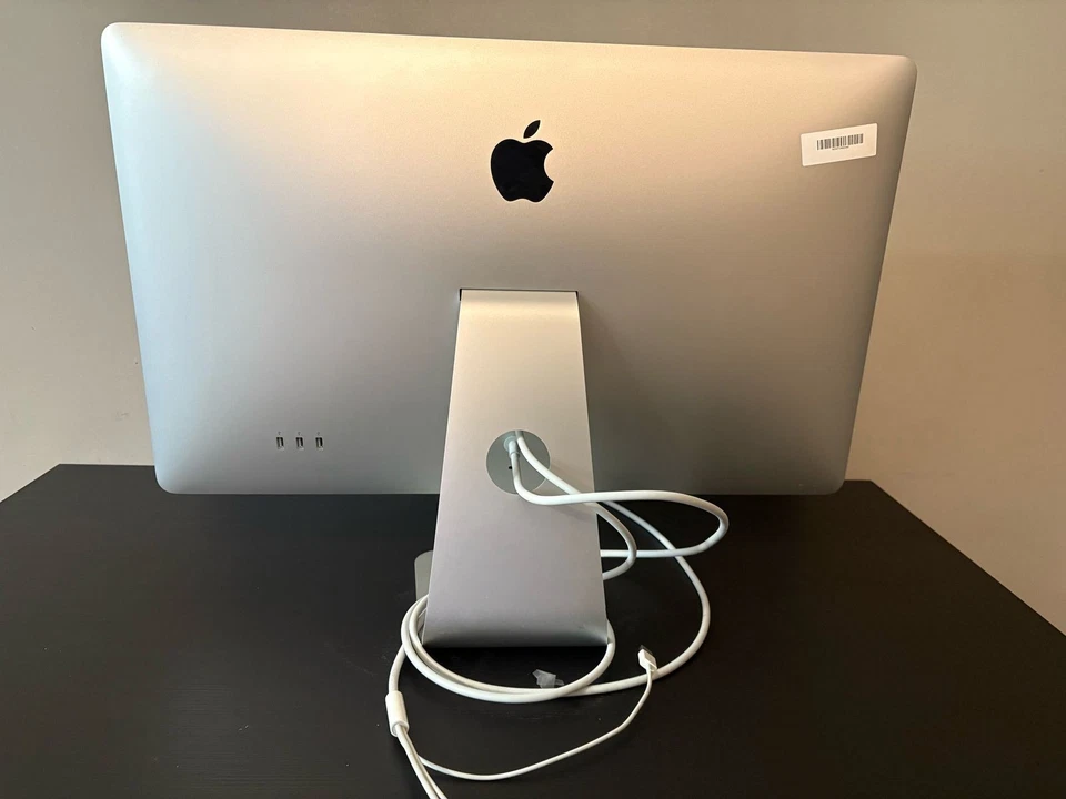 Apple Thunderbolt A1407 27" Widescreen Monitor - Silver USED GOOD CONDITION - Image 2 of 3