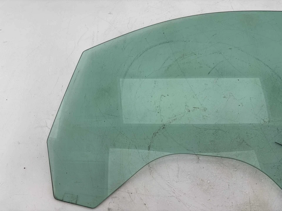 Chevrolet Tahoe 2015-2020 puerta delantera izquierda lado del conductor ventana vidrio OEM Foto 2 de 4