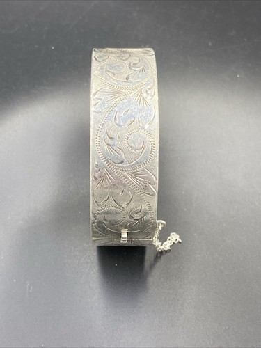 Vintage Sterling Silver Engraved Bangle - Picture 3 of 14