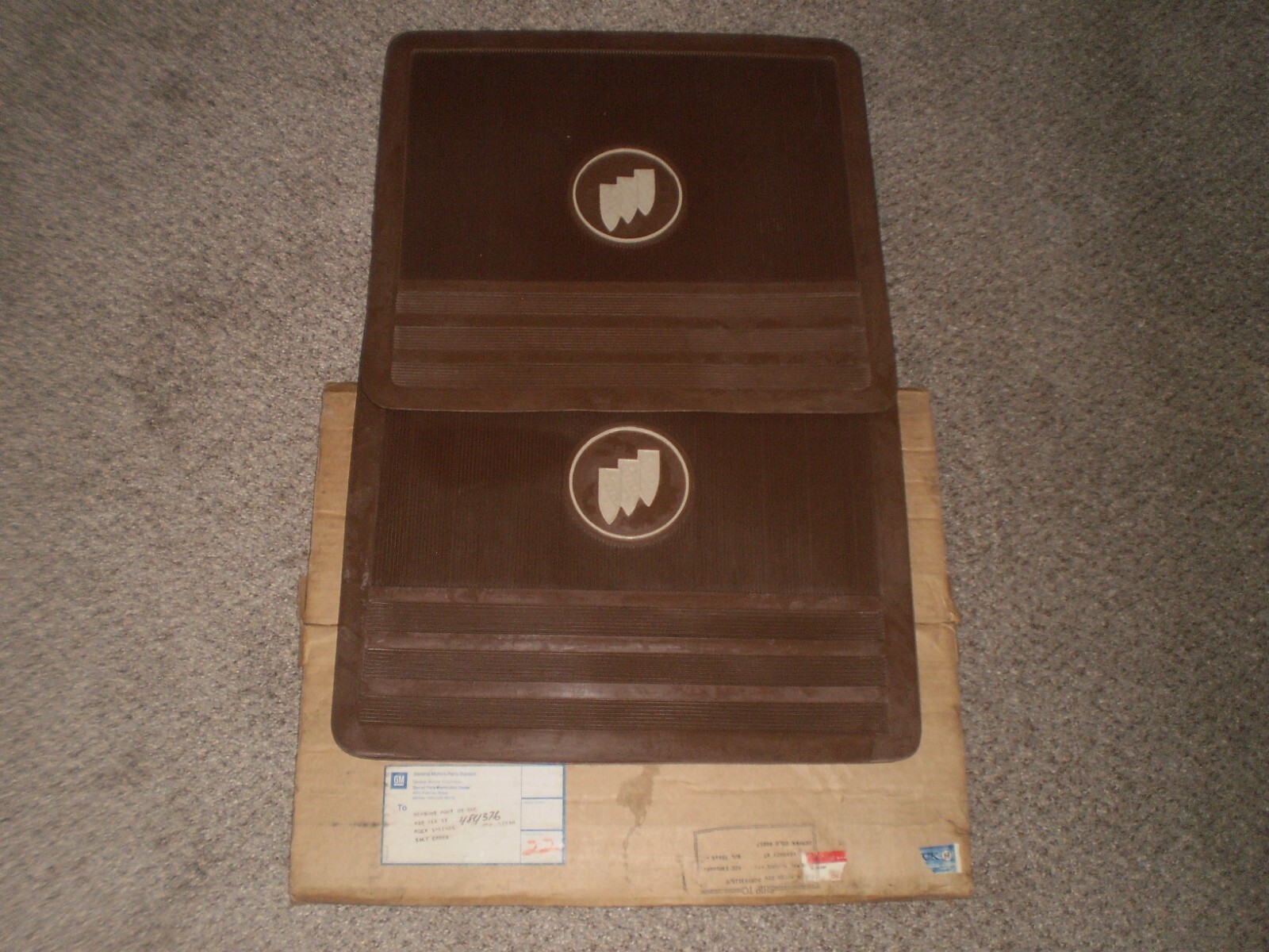 NOS REAR FLOOR MATS SADDLE 6576 BUICK GS SKYLARK SPECIAL LESABRE