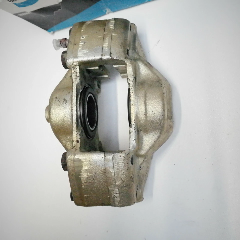 Peugeot 204 304 404 etrier de frein NEUF Bendix 691104B 4400.28 sans consigne - Photo 3/4