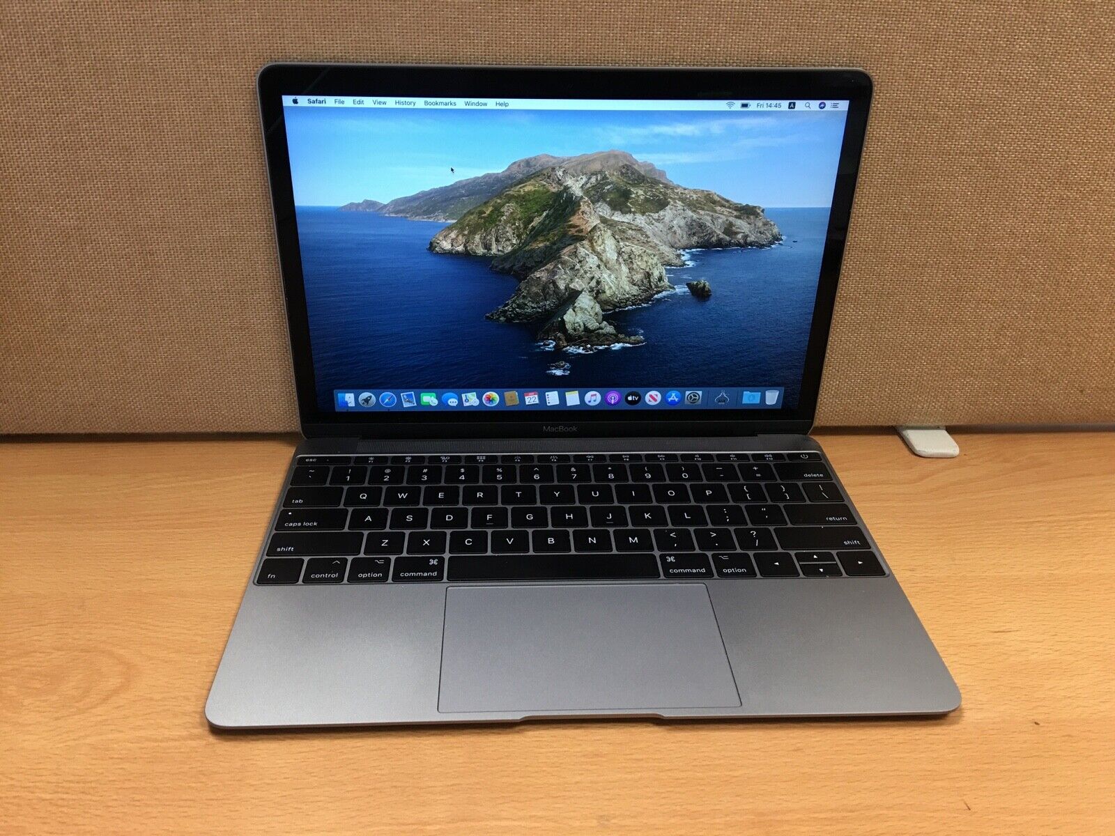 専用MacBook 2017 Retina Core m3 8GB