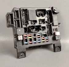 Mitsubishi Lancer Interior Junction BODY CONTROL MODULE BCM Fuse Box 8637A654