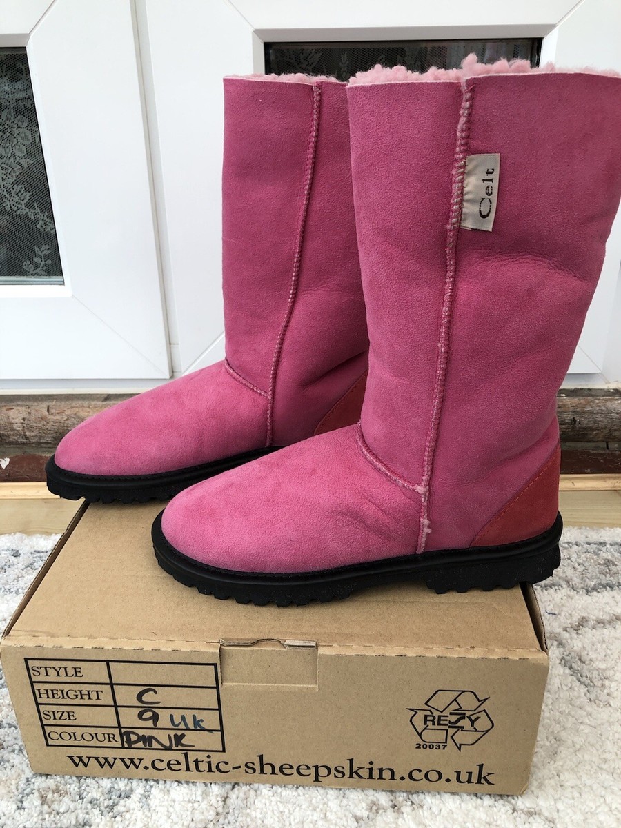 BNIB Celtic Sheepskin The Original Celt Calf Boots Very Rare Pink