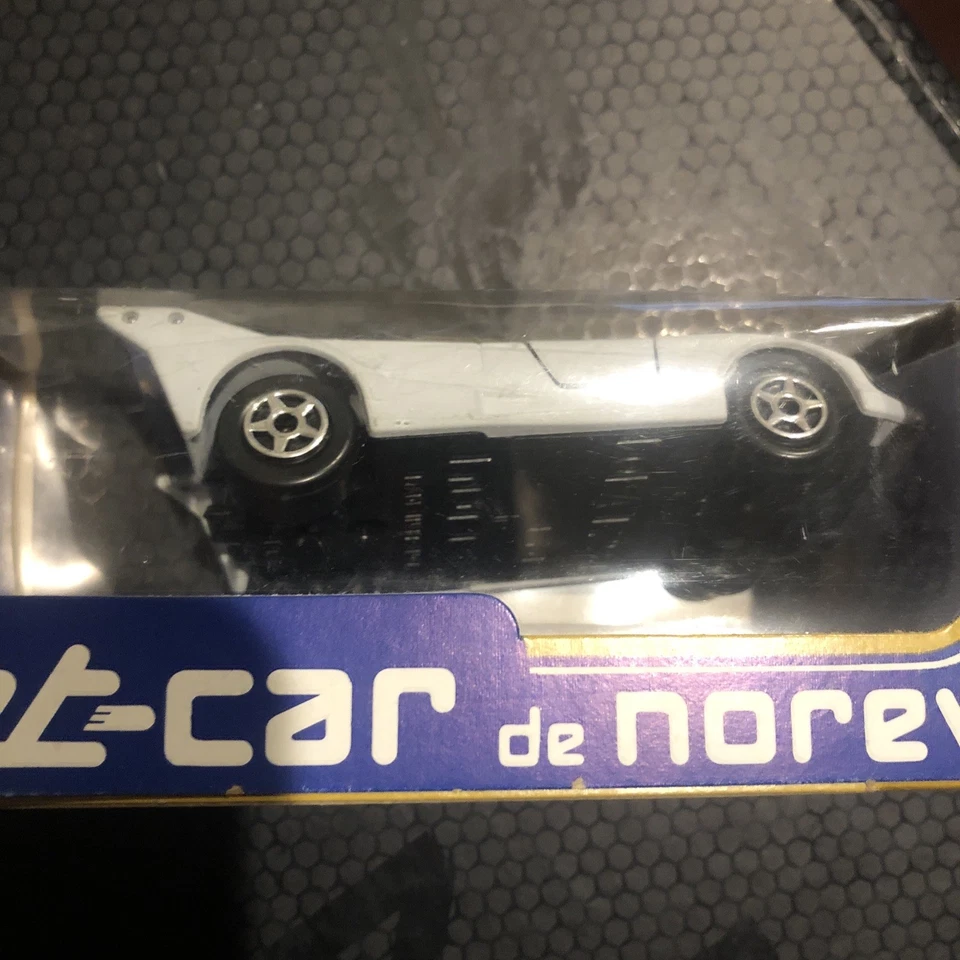 LOLA T 294 1/43, NOREV JET CAR 813, Made in France - image 2 of 4