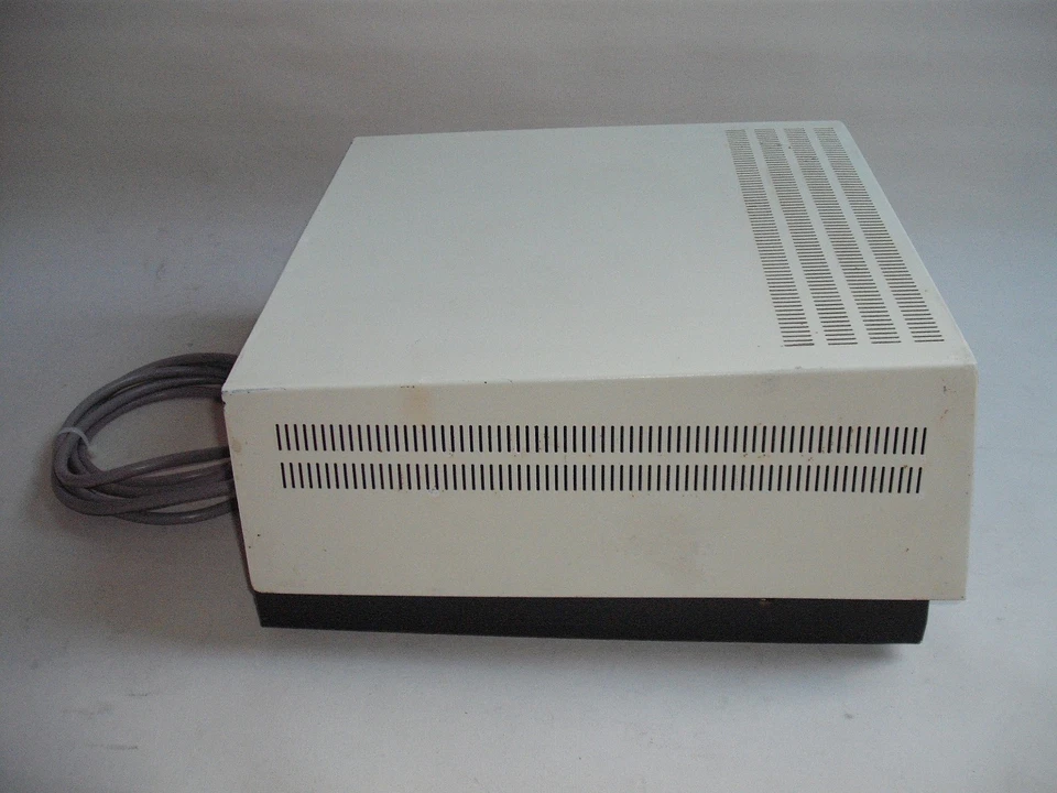 Commodore CBM 3040 Diskettenstation + IEEE-Datenkabel  /  Guter Zustand! - Bild 4 von 4