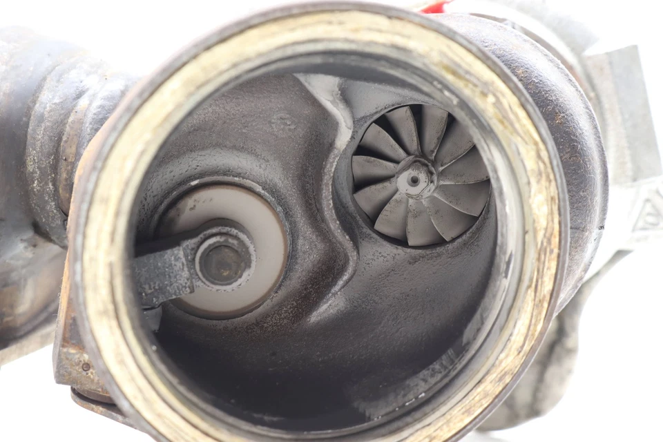 BMW X6 2008-2014 3,0 L - turbocompresor 7593020 Foto 3 de 4