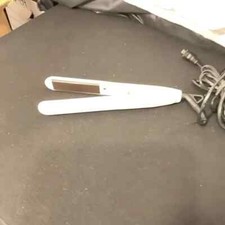 Hera Collection White Ceramic Hair Straightener