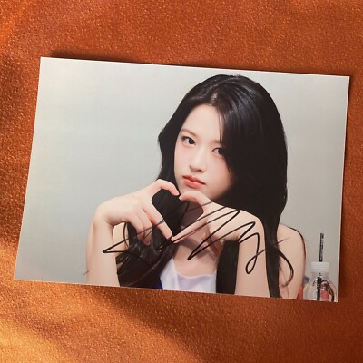 IVE An YuJin Autographed Signed Photo Autographs KPOP Collectibles