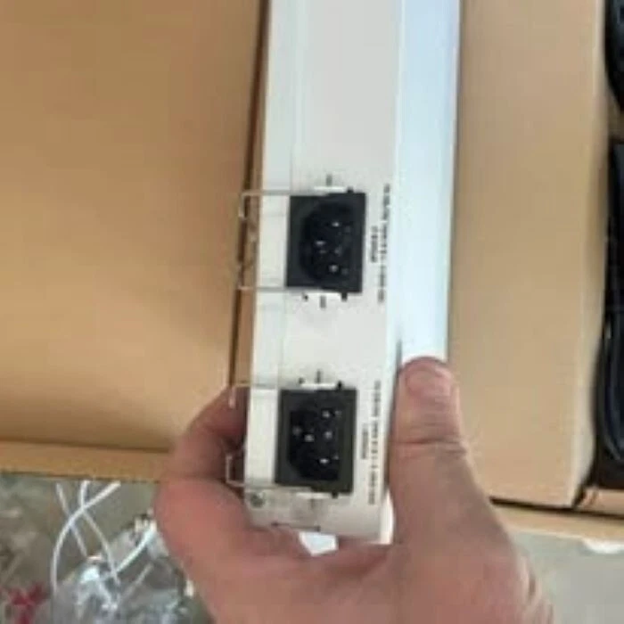 Mikrotik Cloud Core Router CCR-1016-12S-1S+ - Image 4 of 4