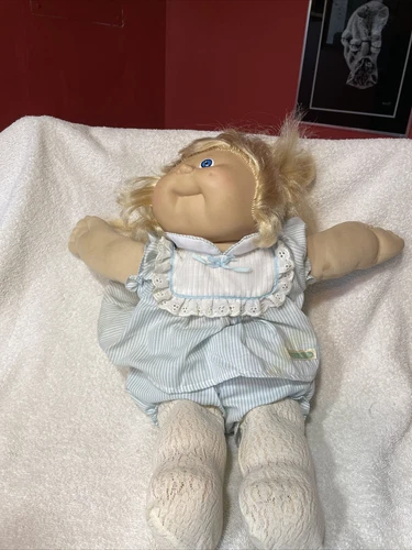 Cabbage Patch Doll. Blonde Girl With Nice Outfit