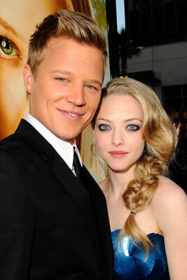 Actors Christopher Egan Amanda Seyfried arrive at the LA premiere - Old Photo 13