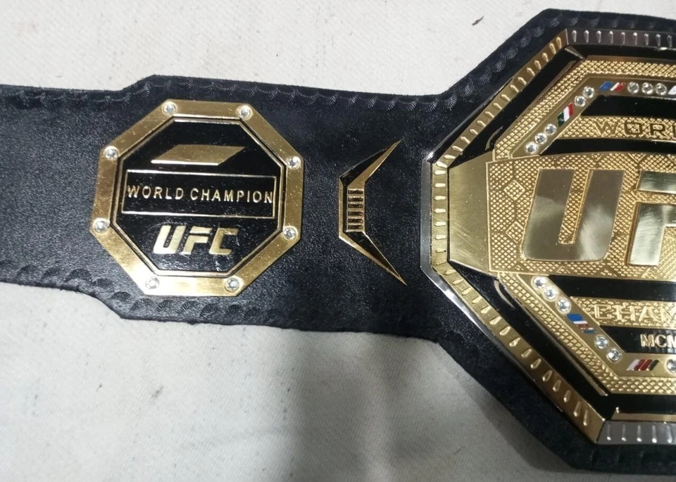 Cinturón réplica campeonato peso pesado UFC Legacy 2 mm o Foto 4 de 4