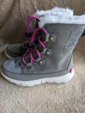 SOREL Explorer Waterproof Boots Kids Girl's Size 1 Gray With Pink NEW