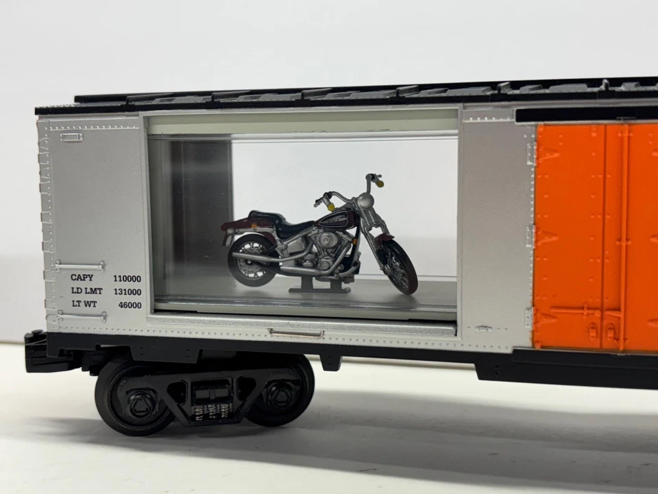 MTH Harley Davidson Window Box Car 2001 Springer Softail 30-74294.  Used-Nice! - Image 3 of 4