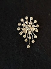 Vintage Silver Tone Large Rhinestone Crystals Starburst Brooch Pin