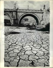 1971 Press Photo A pattern resembling inlaid marble is formed by the riverbed