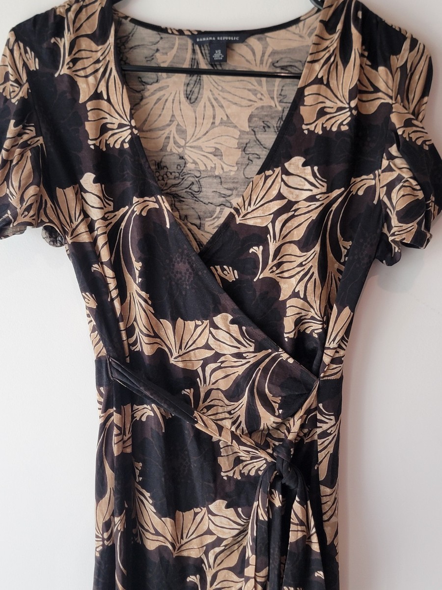 banana republic wrap dress Knee-Length Sweater straight through the bust NWT Women's Size L Banana