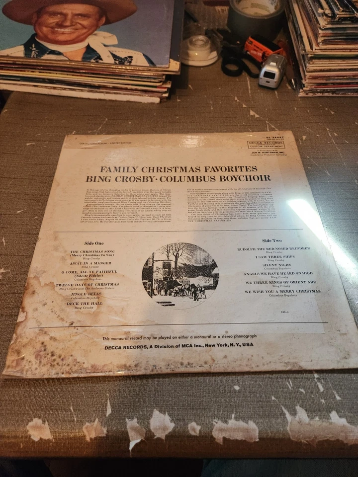 Bing Crosby & The Columbus Boychoir Sing Family Christmas Favorites 1967 Record - Image 2 of 3