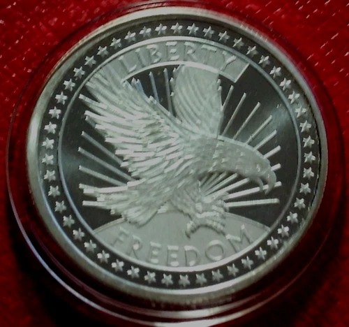 Freedom Eagle Round-SD Bullion 1 Troy oz.999 Silver in Capsule