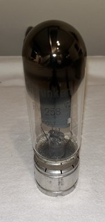 Alte Röhre RV 258 von Telefunken