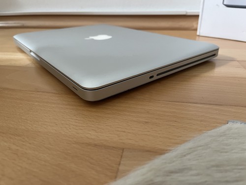 Apple MacBook Pro 13" - Mid 2012 i5 2,5GHz SSD 120GB 4GB RAM Deutsch - Bild 5 von 18
