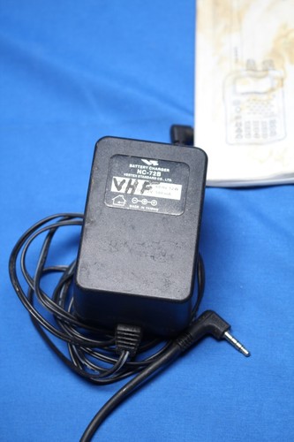 Yaesu VX-5R 50/144/430 MHz Heavy Duty FM Transceiver Triple Band Tested Working - Zdjęcie 6 z 15