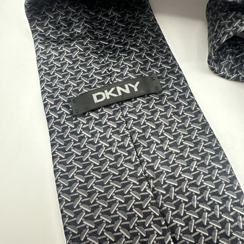 DKNY Men's Tie Black Gray Silver Geometric Design All Silk Made In Costa Rica - Picture 14 of 16