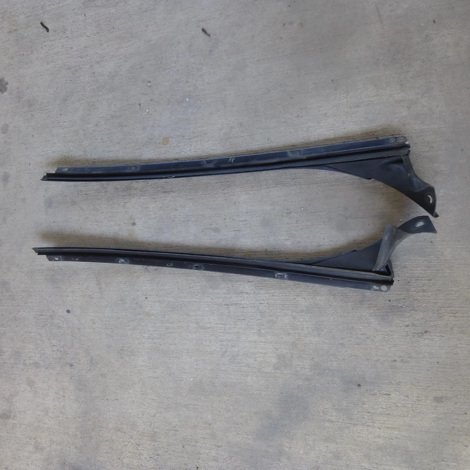  Lincoln LS 2000 2001 2002 MOLDURAS PARABRISAS  Foto 2 de 2