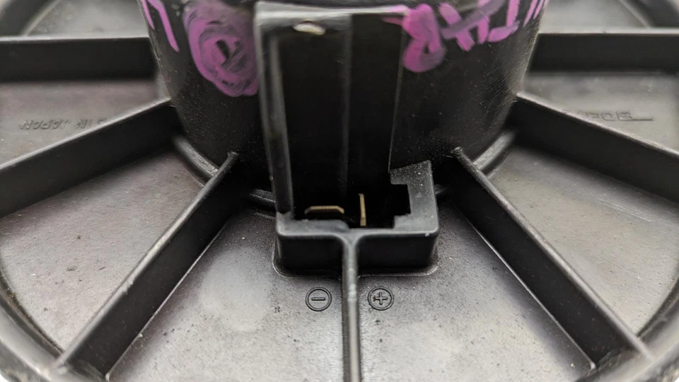 SUZUKI GRAND VITARA 1999 - 2007 НАГРЕВАТЕЛЬ МОТОР В СБОРЕ 5 ДВЕРЕЙ 19343 - Изображение 4 из 4