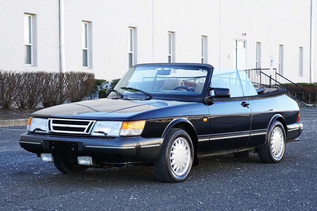 1994 Saab 900 900S 900 S Convertible CLEAN SEE YouTube VIDEO 1994 Saab 900S 900 S Convertible LOW MILES SUPER CLEAN SEE YouTube VIDEO !!!