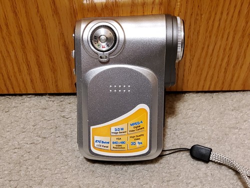Mustek DV9300 Multi-Functional Digital Video Camera Camcorder Bundle New Charger - Picture 5 of 17