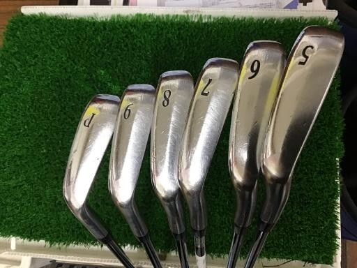 DUNLOP SRIXON Z585 Iron Set / 5-PW / Flex Stiff NS PRO 950GH