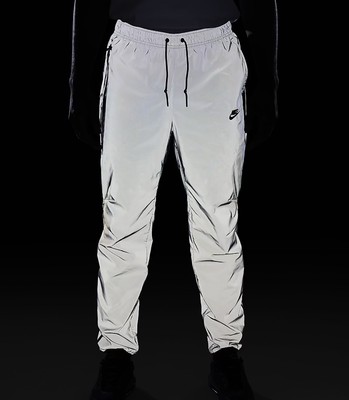 NIKE Tech Men s Woven Flash Pants  Reflect Silver  Men s Size MED FZ7587-035 NWT