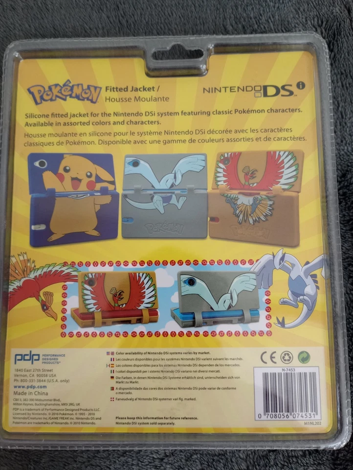 Chaqueta ajustada Nintendo DSi temática Pokemon Pikachu Foto 2 de 2