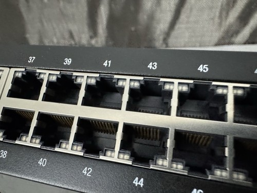 Ubiquiti EdgeSwitch ES-48-500W 48-Port PoE Network Switch w/ Power Cable VGC V - Picture 12 of 14