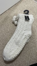Tu Woman cream slipper socks size 4-8