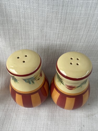 Southern Living Gail Pittman Hand-Painted Salt and Pepper Shaker Set Siena - Picture 3 of 6