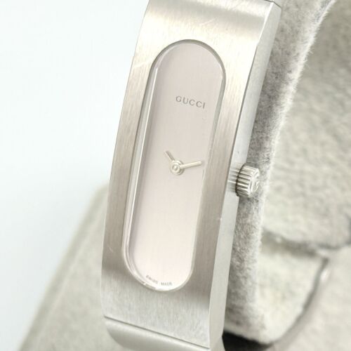 GUCCI 2400S SILVER DIAL WOMEN'S VINTAGE SWISS MADE WATCH F762 - Picture 2 of 9