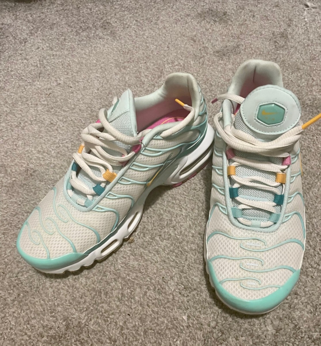 nike air max tropical twist