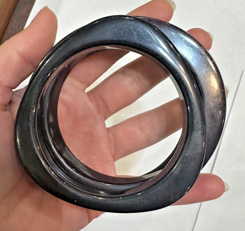 Stackable Chunky Exquisite Plastic Bangle Black V… - image 4