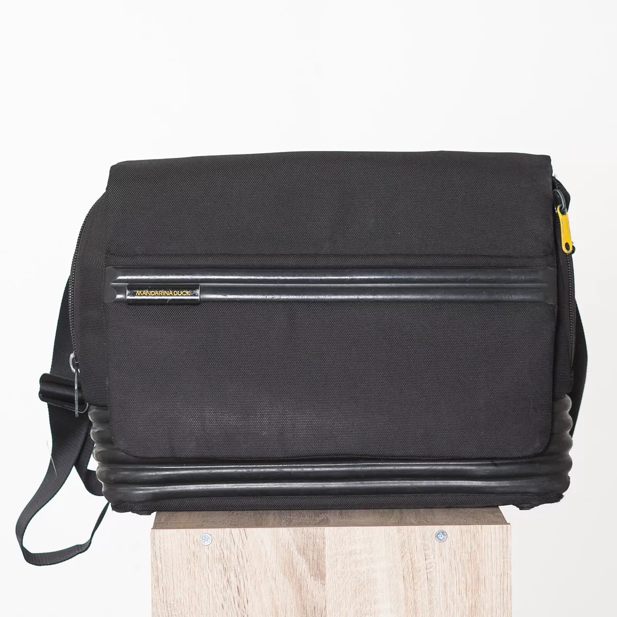 Mandarina duck hotsell shoulder bag