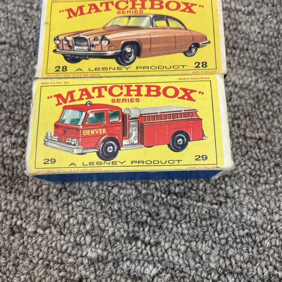 MATCHBOX TRAFFIC GAME COMPLETE With 2 cars ! - Image 4 of 4