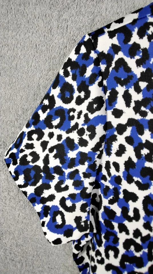 Camisa Polo Tail Golf Mujer Talla L Azul Blanco Leopardo Manga Corta Pullover a Presión Foto 3 de 4