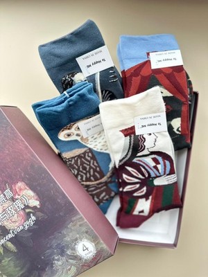 A SET of women's SOCKS in a box. 22-24cm. 65%cotton, neylon, spandex