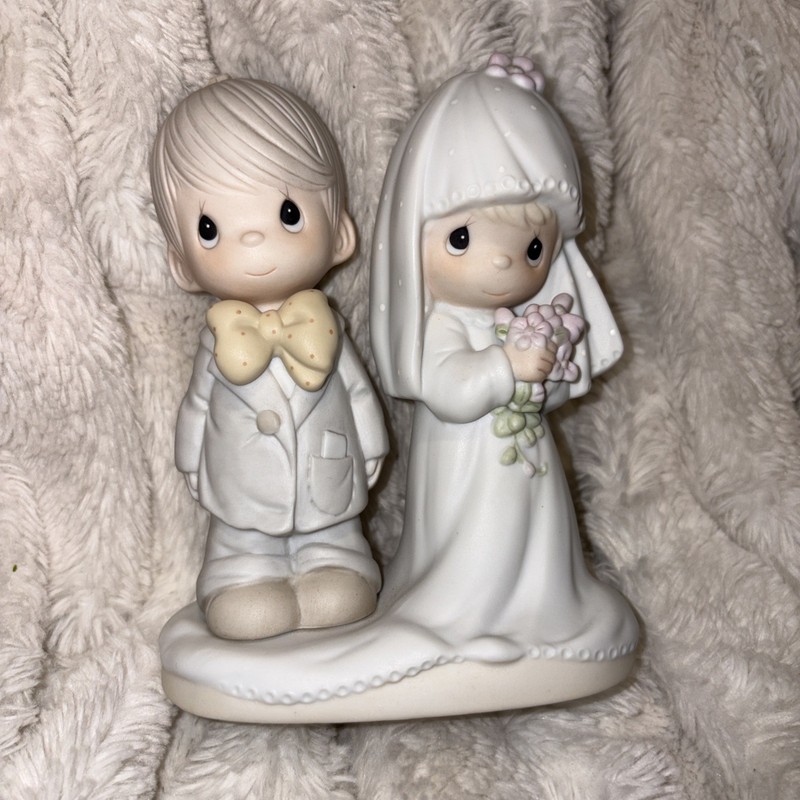 Precious Moments The Lord Bless You And Keep You Bride & Groom Wedding Figurine