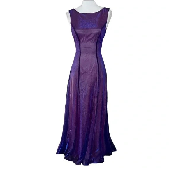 satin corset midi dress – Color: Pink – RASARIO Online Boutique 38 (FR) / Pink Style:1 our berry midi dress VENDOR COLOR-AQUA STRIPE PRINT White Petals Strapless White